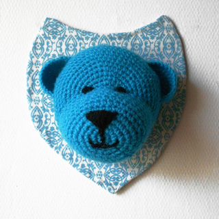 Ours_bleu_small2