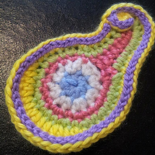 Perfectly_paisley_crochet_pattern__19__small2