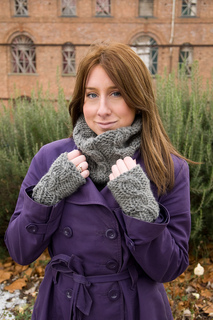 Clothesshow_yarnforward_small2