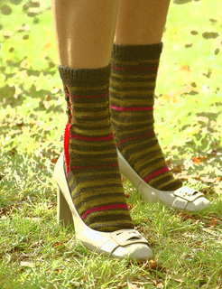 Shoes_fg_yellow_small2