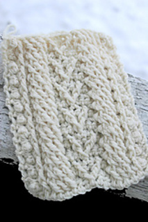 Cable-scarf-swatch-040_small2
