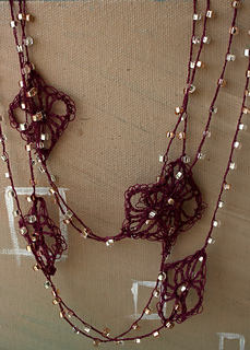 Long_necklace_4_small2