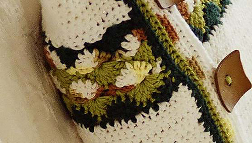 Every_which_way_pillow_15_medium