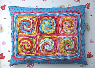 Kissen_spiralen_blau1_small2