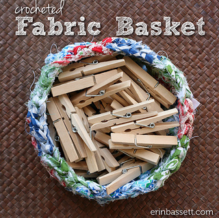 Erin_basset_-_fabric_scrap_crochet_basket3_small2