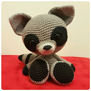 Ravelry: The Silent Raccoon pattern by Eserehtanin (Nina)