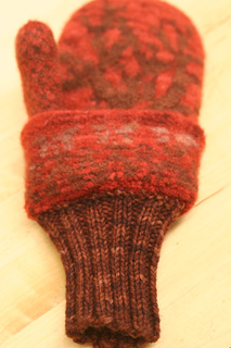 Cuff_sewing_close_up_small2