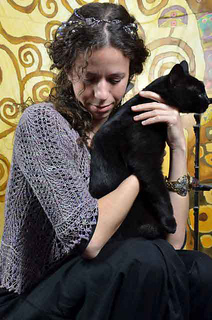 Lalique-sleeve-and-cat-web_small2