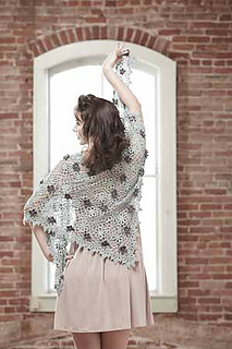 White_shawl_back_small2