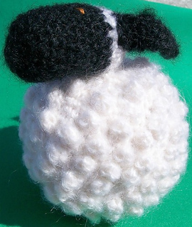 Chubby_sheep_spring_small2