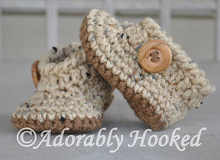 Lil_boy_button_booties_small2