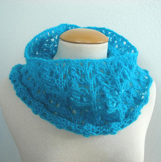 Turquoise_openwork_scarflette_3_small2