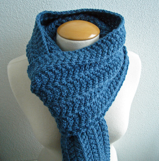 Heringbone_reversible_scarf4_small2