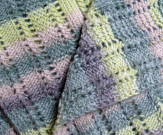 Scarf_with_two_right_sides1_small2