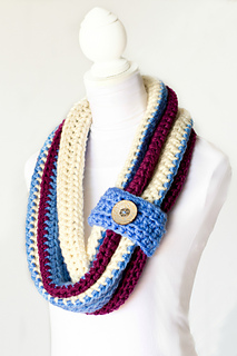 Chunky_button_cowl_4_small2