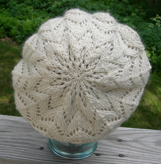 Star_beret_back_small2