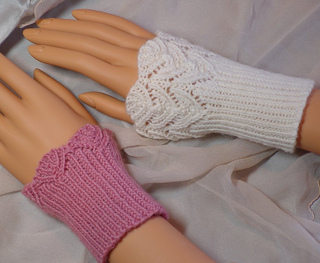 A135-dsc01413-wristlets_small2