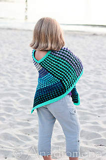 Ice_queen_poncho__4__small2
