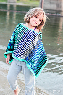 Ice_queen_poncho__10__small2