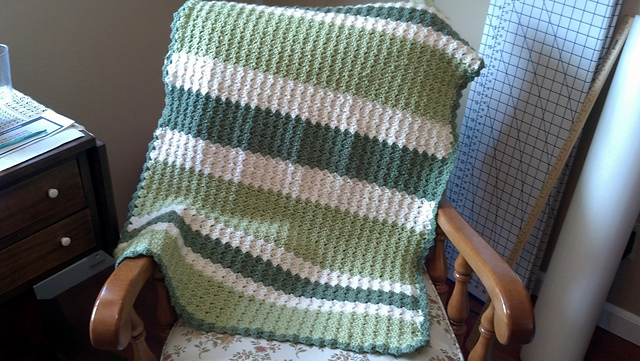 Crochet_Baby_Blanket_-_Sideways_Shell_medium2