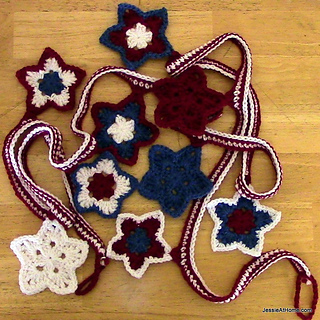Crochet-stars-and-stripes-bunting-free-pattern_small2
