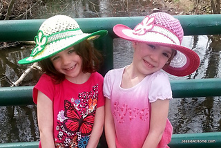 Stitchopedia-that-70s-flower-on-be-a-star-sunhats_small2