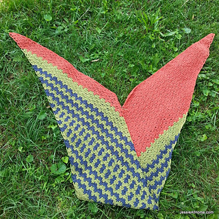 Free-crochet-pattern-slanted-little-fans-wrap_small2