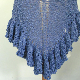 Blue_shawl_ruffle_1_small2