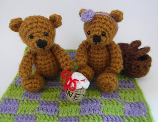 Teddy_bears_picnic_small2