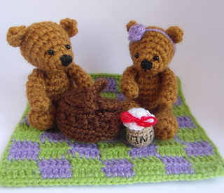 Teddy_bears_picnic2_small2