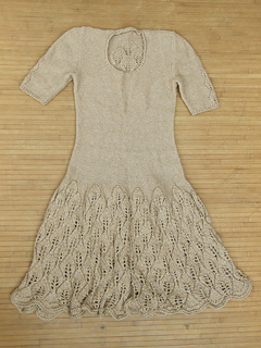 Maddie_dress_flat_small2