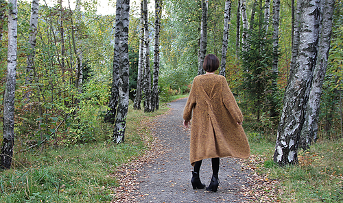 Coat_with_a_twist_back_medium
