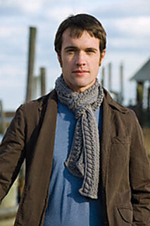 Sculptured_lace_scarf_01_small2