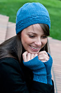 Fw164_heritagehatmittens_small2