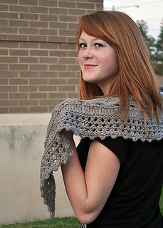 My_vintage_shawl_small2