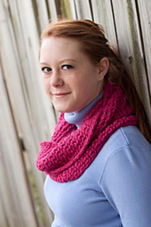 Cindy_cowls_shawl-0149_small2
