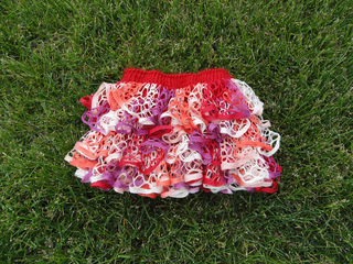 Ruffled_skirt_testing_01_small2