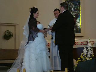 Side_dress_ceremony_small2
