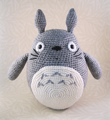 Totoro_grey_02_small