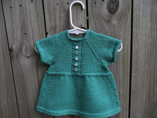 Baby_dress_1_resized_small2