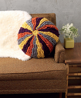 Crochet_at_home_-_ruffles___ridges_pillow_beauty_shot_small2