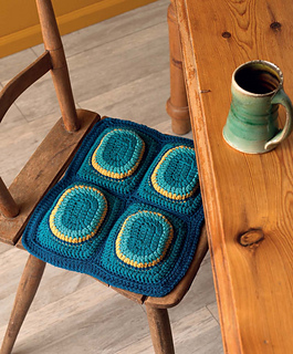 Crochet_at_home_-_overstuffed_seat_cushions_beauty_shot_small2