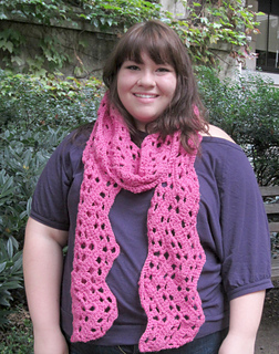 Wide_ripple_scarf_pink_shannon_small2