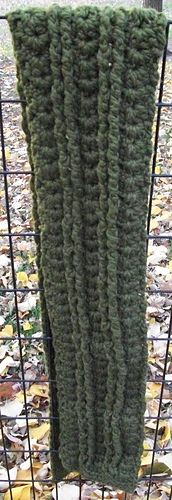 Moss_cables_and_shells_scarf_long_medium