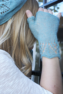 Gladwyne_mitts2_small2