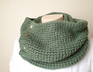 Textured-scarf-cowl2_small2