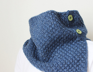 Little-daisies-cowl-1_small2