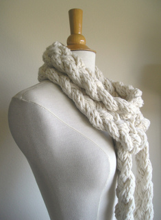 Rapunzel_scarf_white_001_small2