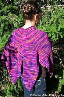 Hbd-shawl-shiftingshapes_1_small2