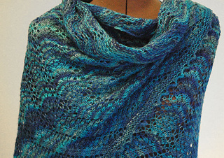 Grapevineshawlfront_small2
